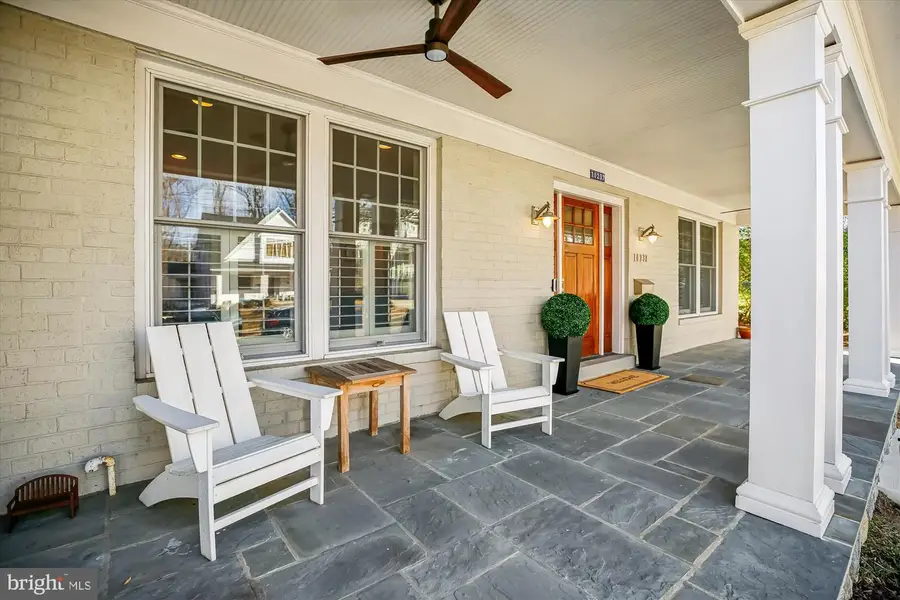 10237 Parkwood Dr, Kensington, MD 20895 - Image #3