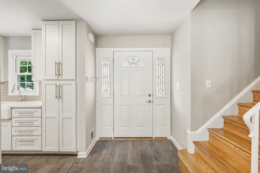 1392 Kersey Ln, Potomac, MD 20854 - Image #3