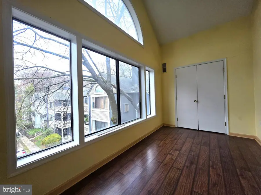 58 Windbrooke Cir #58, Gaithersburg, MD 20879 - Image #3