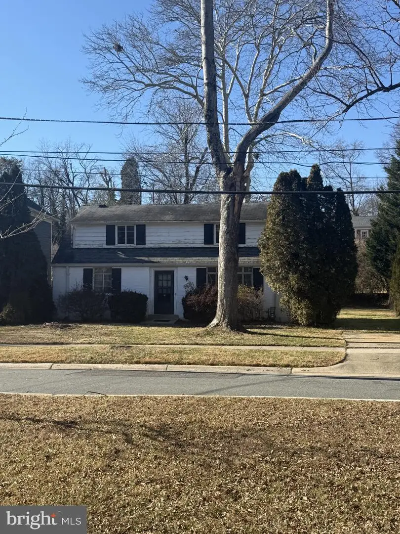 9302 Bulls Run Pkwy, Bethesda, MD 20817 - Image #2