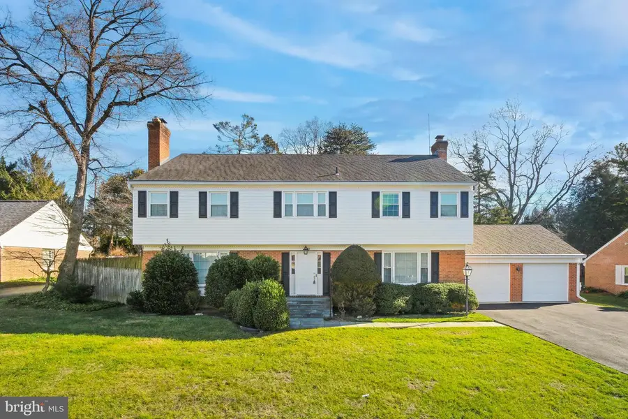 11109 Luxmanor Rd, North Bethesda, MD 20852 - Image #2