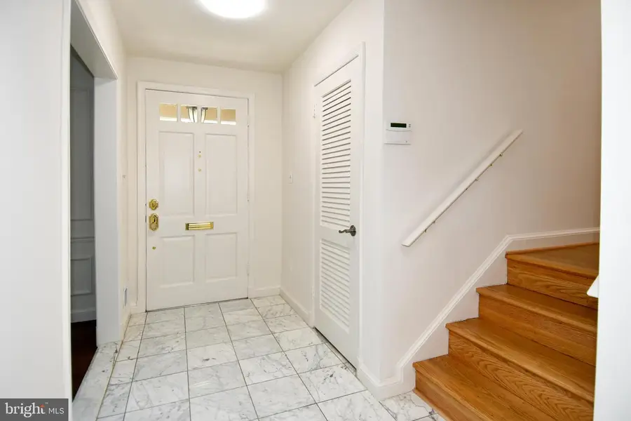7109 Radnor Rd, Bethesda, MD 20817 - #2