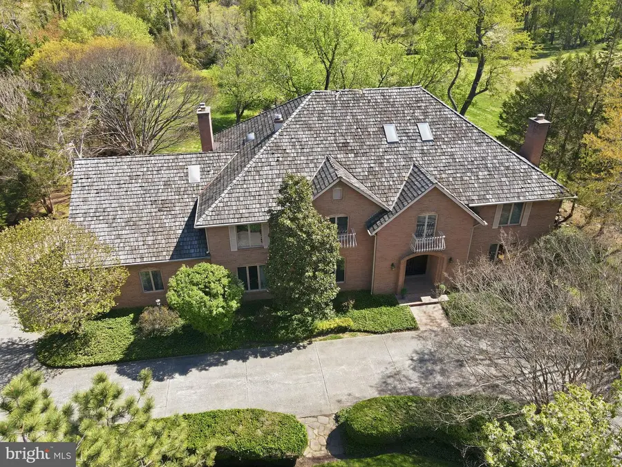 10517 Alloway Dr, Potomac, MD 20854 - #2