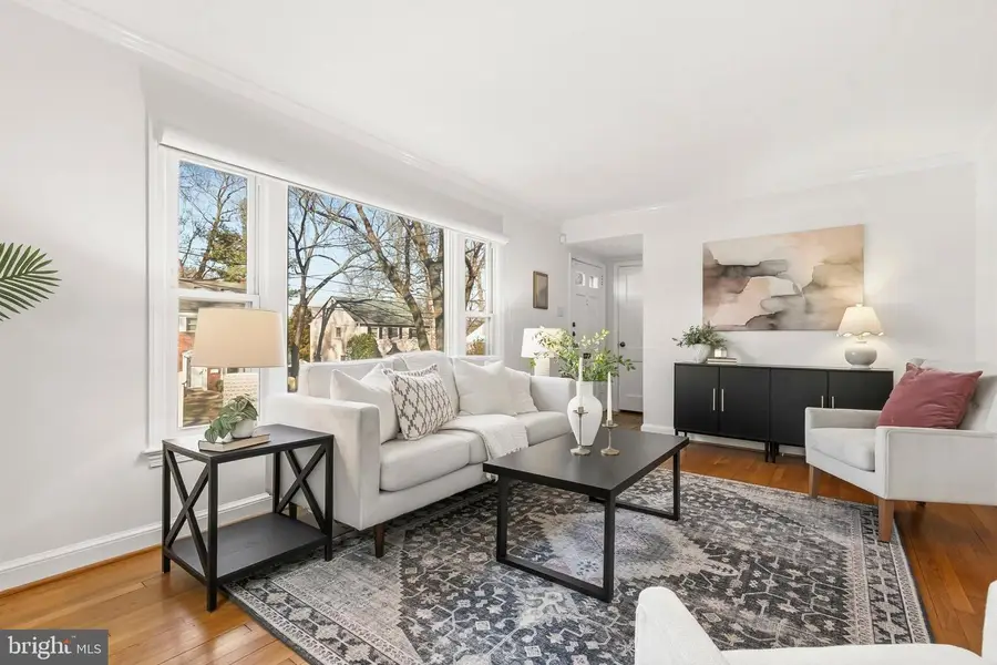 117 Lynnmoor Dr, Silver Spring, MD 20901 - Image #3