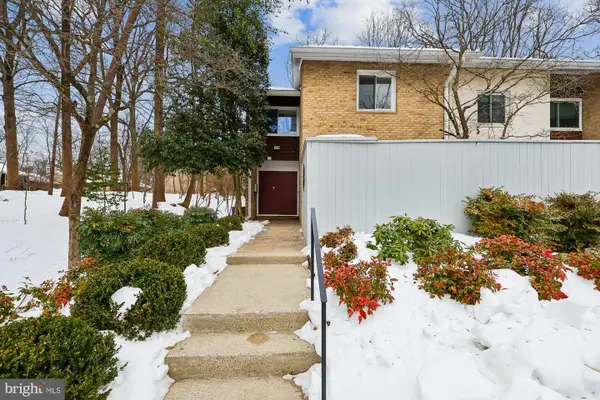 318 New Mark Esplanade, ROCKVILLE, MD 20850