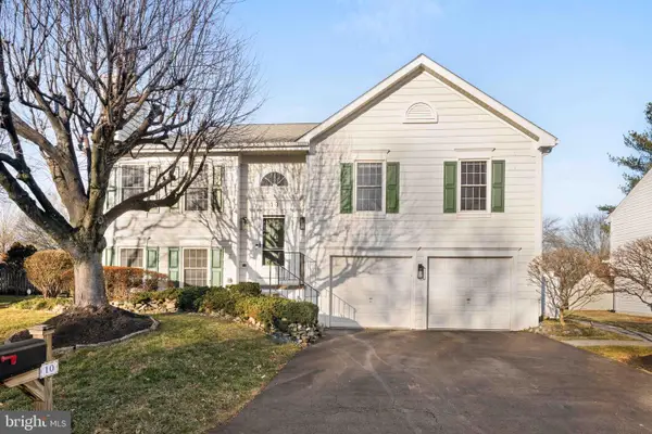 10 Scottsbury Ct, GERMANTOWN, MD 20876