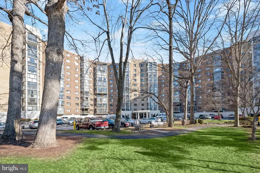 15107 Interlachen Dr #2-725, Silver Spring, MD 20906 - Image #2