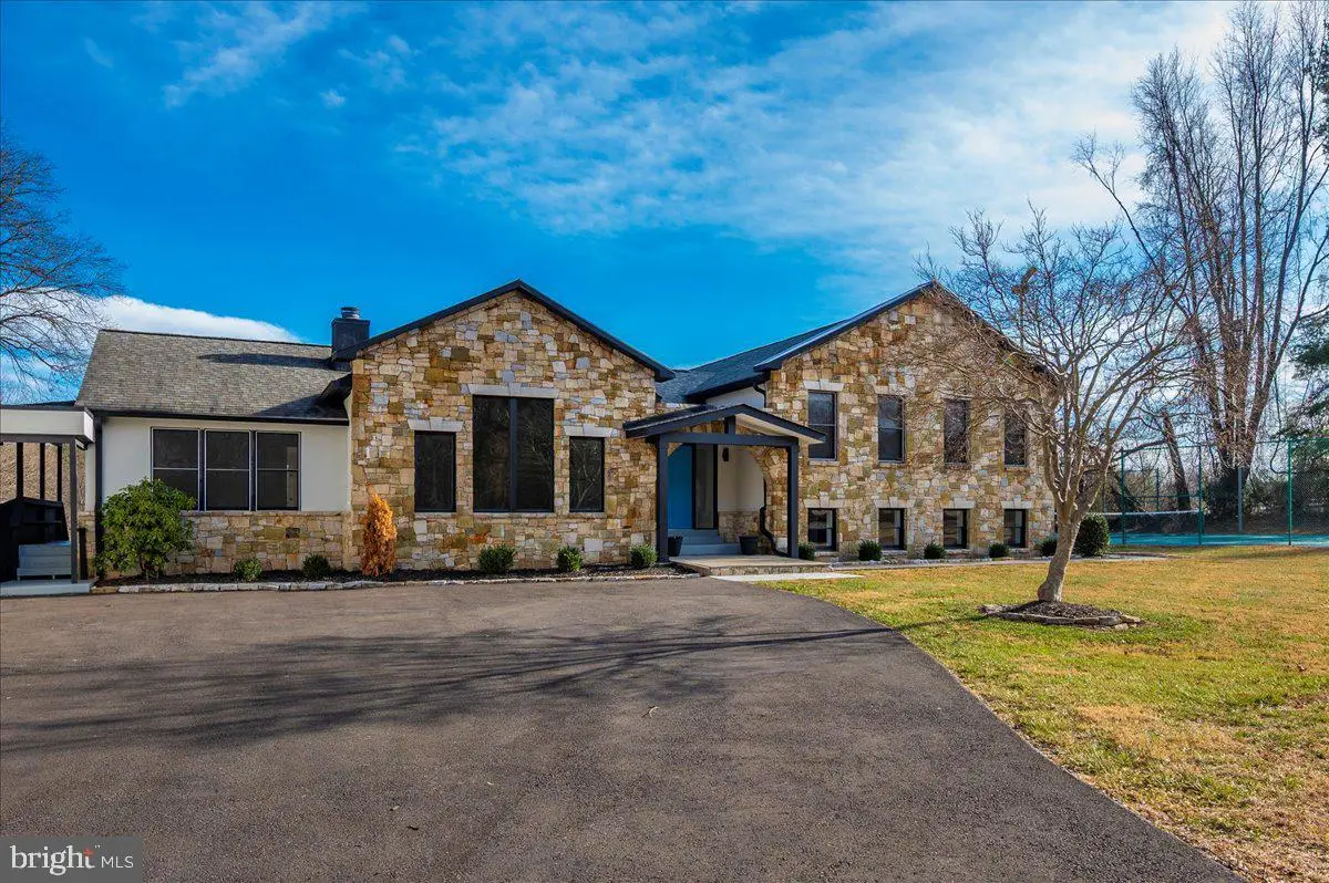 14001 Berryville Rd, Darnestown, MD 20874 - Image #1