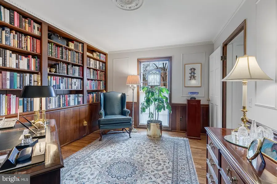 12812 Deep Spring Dr, Potomac, MD 20854 - Image #3