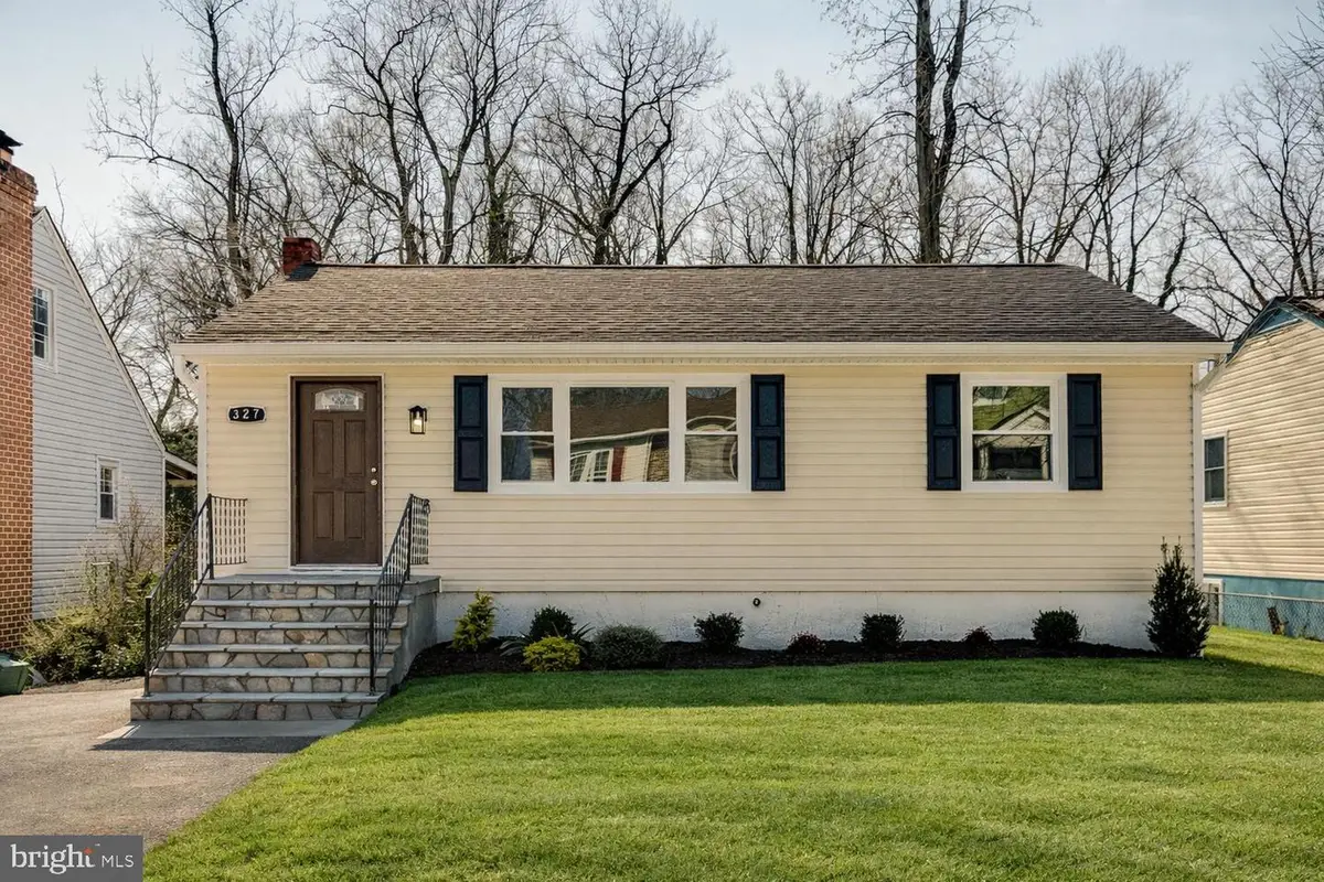 327 Howard Ave, Rockville, MD 20850 - #1
