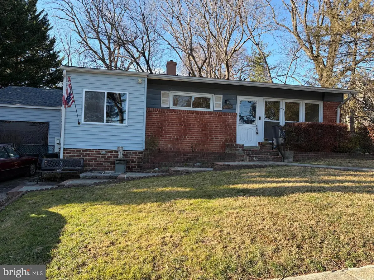12700 Weiss St, Rockville, MD 20853 - #1