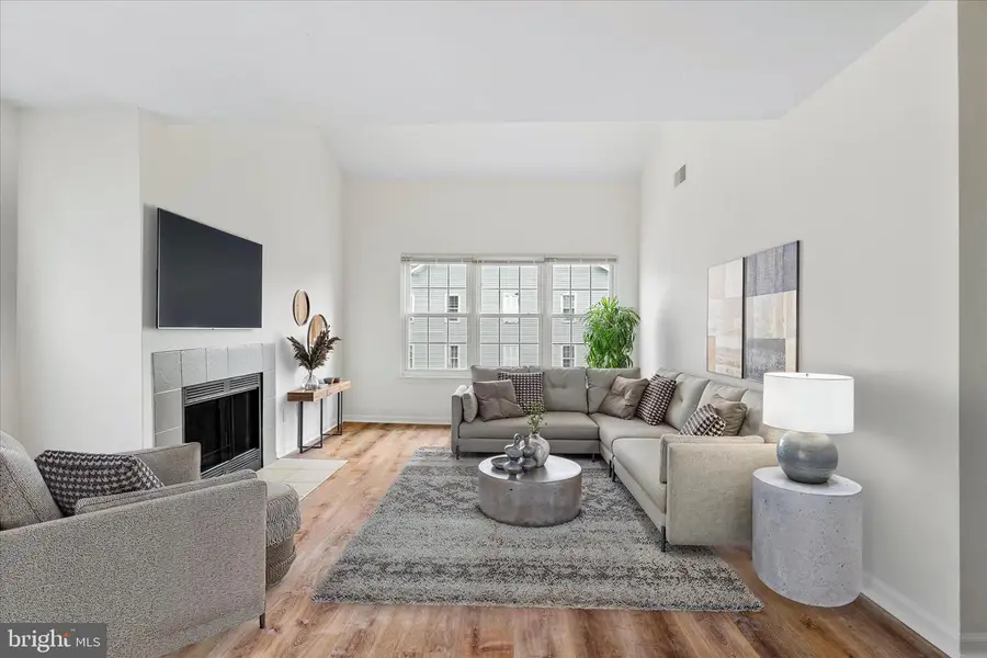 18512 Boysenberry Dr #199-129, Gaithersburg, MD 20879 - Image #2