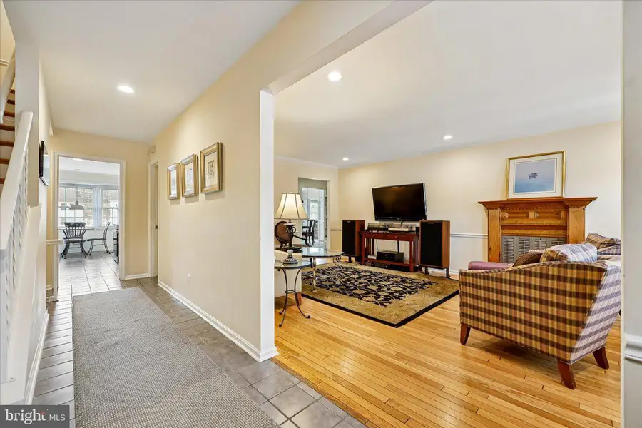 9742 Duffer Way, Montgomery Village, MD 20886 - #3