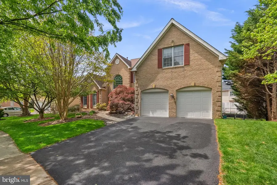 10217 Lakestone Pl, Rockville, MD 20850 - #3