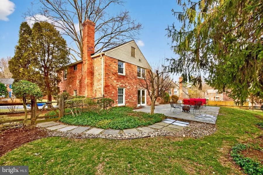 7002 Old Cabin Ln, Rockville, MD 20852 - Image #3