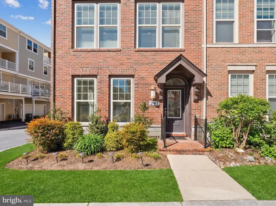 241 Goodall St, Gaithersburg, MD 20878 - #2