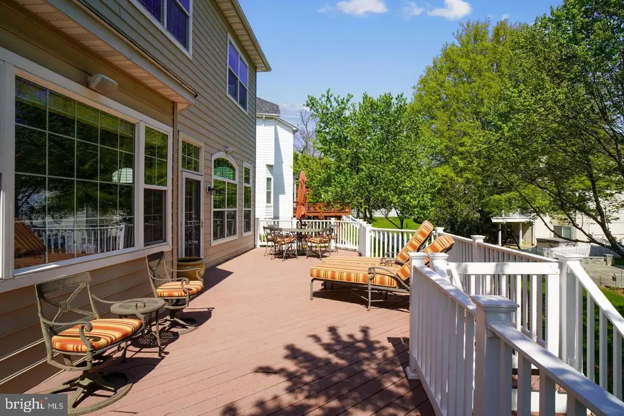 304 Summer Garden Way, Rockville, MD 20850 - #3