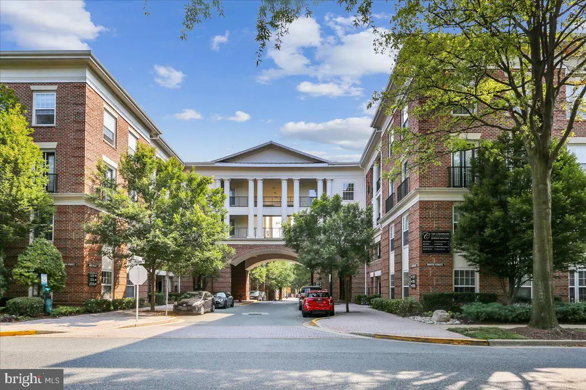 17 Granite Pl #396, Gaithersburg, MD 20878 - Image #1
