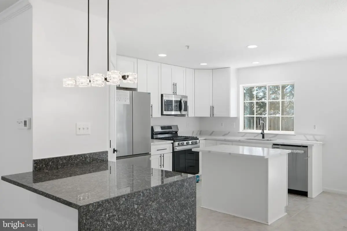 10 Cottage Field Ct, Germantown, MD 20874 - #1