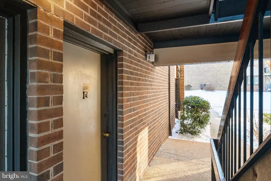 2110 Bonnywood Ln #3-102, Silver Spring, MD 20902 - Image #2