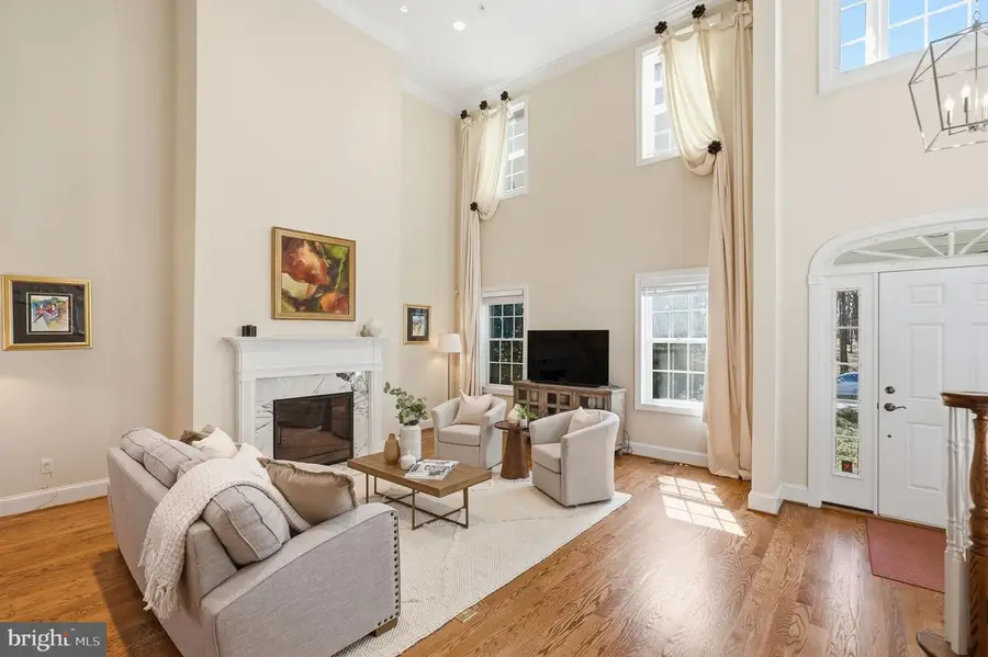 509 W Montgomery Ave, Rockville, MD 20850 - #2