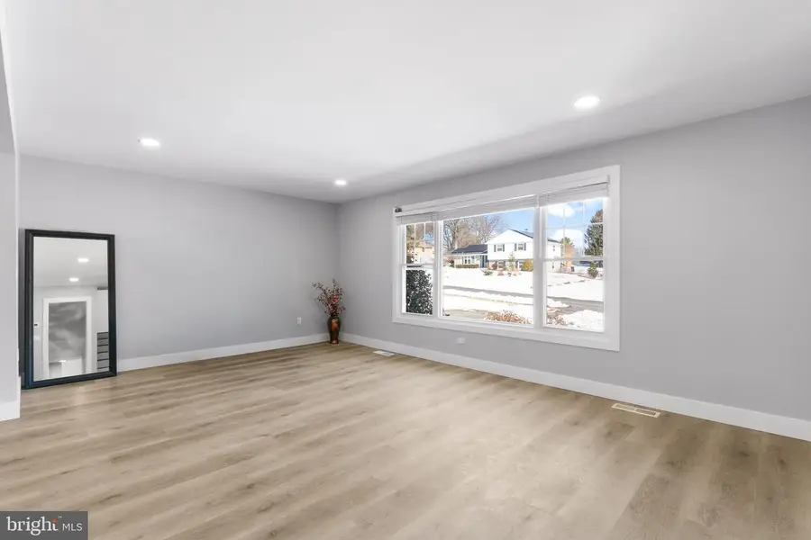 19104 Bloomfield Rd, Olney, MD 20832 - #2