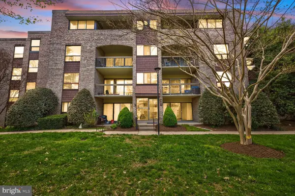 421 Christopher Ave #2, GAITHERSBURG, MD 20879