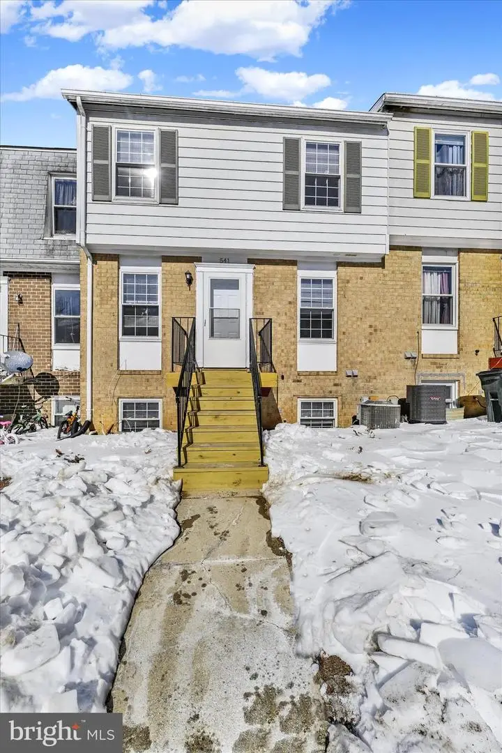 541 W Diamond Ave #22, Gaithersburg, MD 20877 - #2