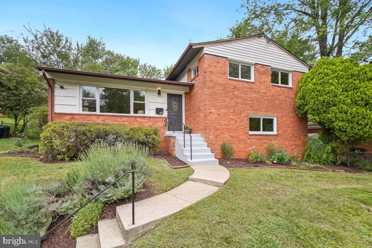 827 Caddington Ave, Silver Spring, MD 20901 - #1
