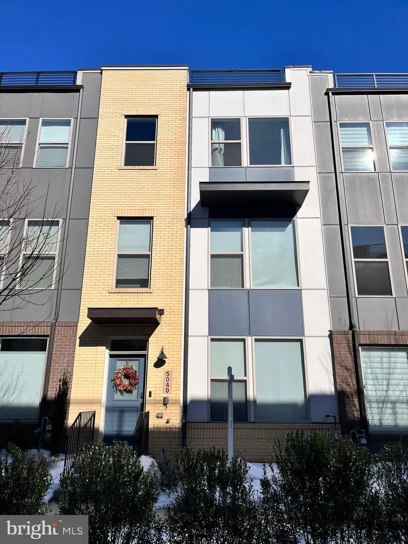 5040 Oakmoore Dr, Rockville, MD 20852 - #1