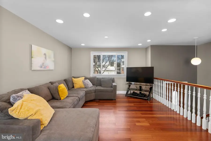 19013 Quail Valley Blvd, Gaithersburg, MD 20879 - Image #3