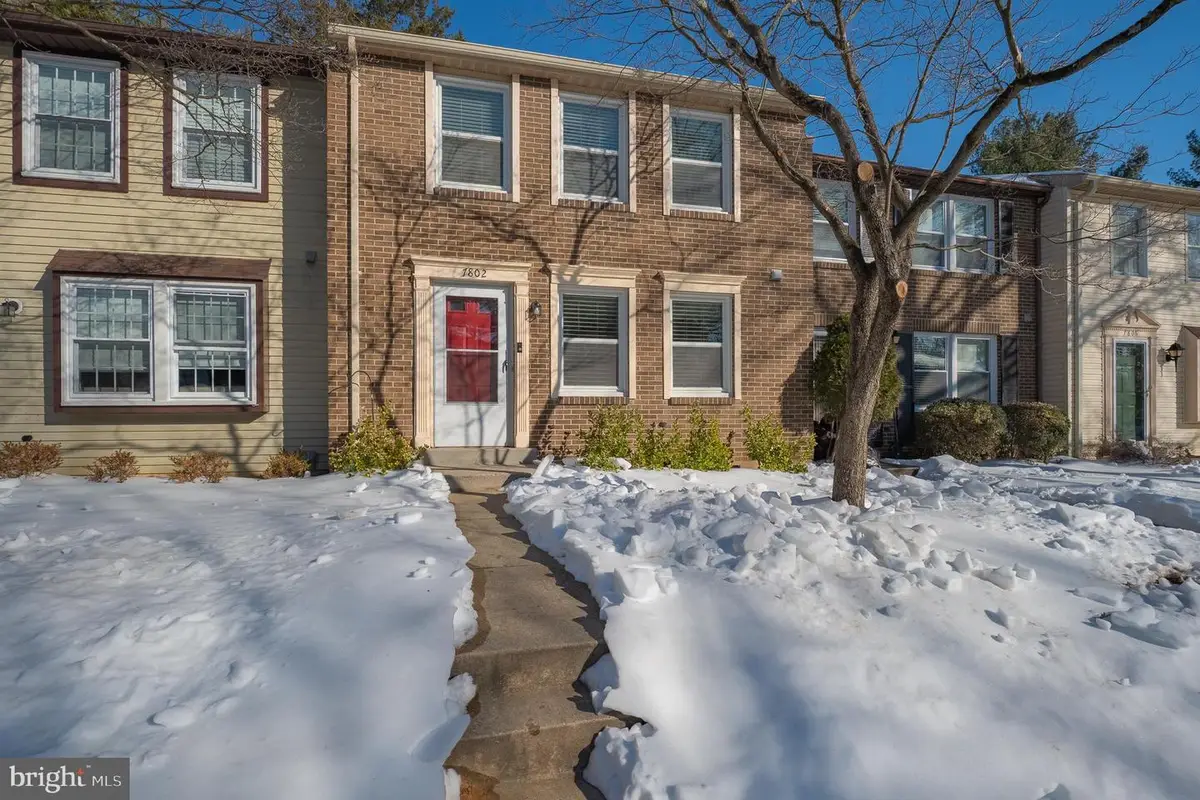 7802 Epsilon Dr, Derwood, MD 20855 - #1