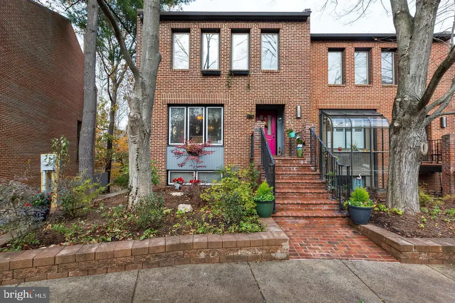 7523 Bradley Blvd, Bethesda, MD 20817 - Image #2