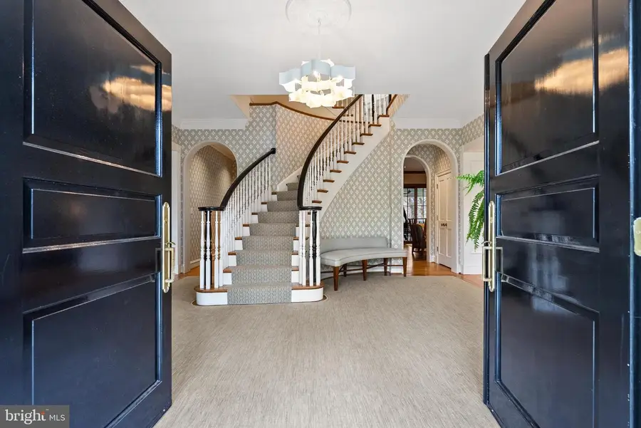 9413 Brooke Dr, Bethesda, MD 20817 - #2