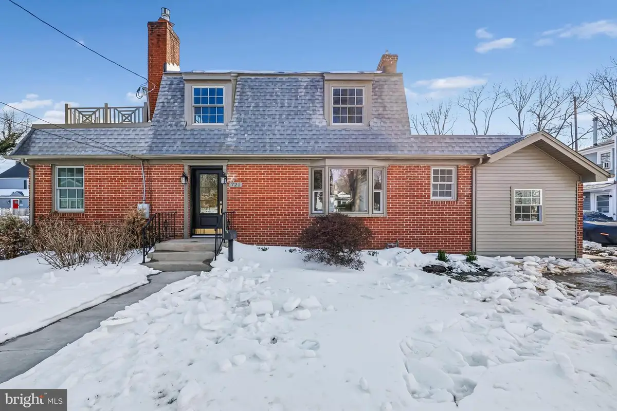 721 Mapleton Rd, Rockville, MD 20850 - #1