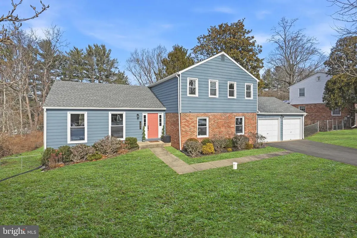 14421 Brookmead Dr, Darnestown, MD 20874 - #1