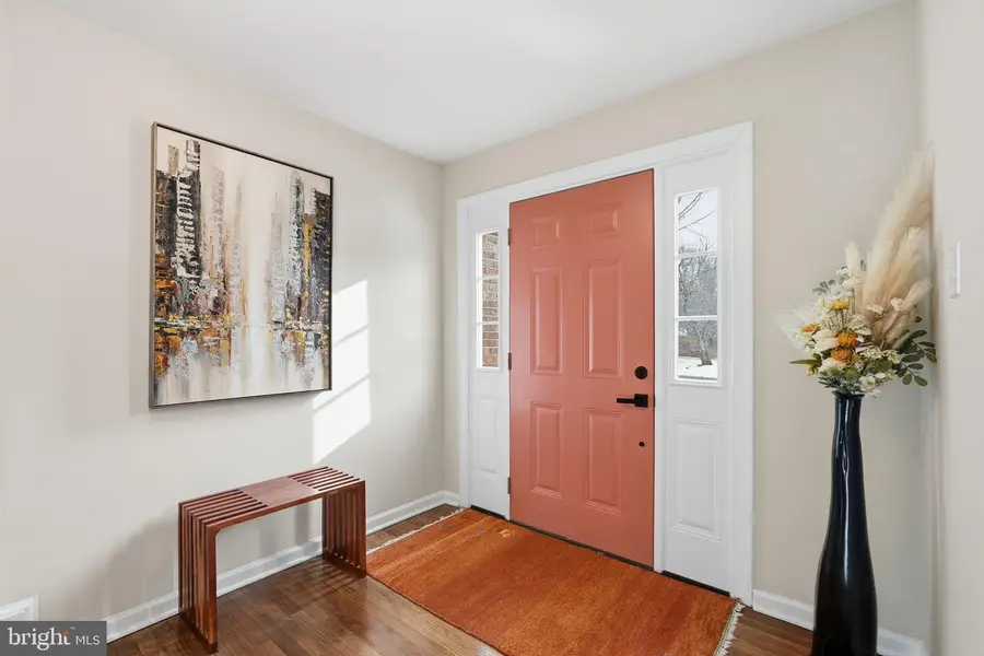 14421 Brookmead Dr, Darnestown, MD 20874 - #2