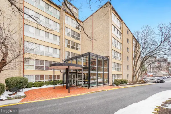4970 Battery Ln #208, BETHESDA, MD 20814