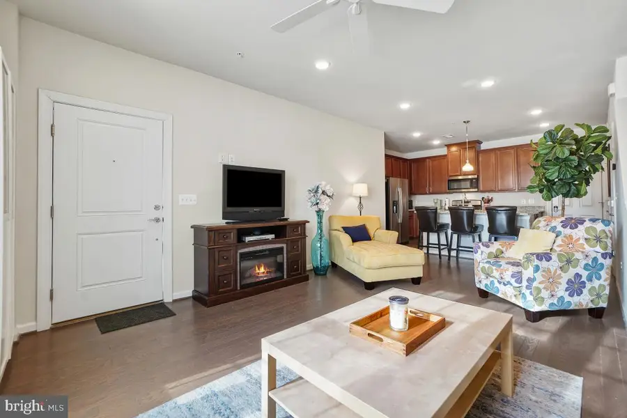 23517 Public House Rd #101, Clarksburg, MD 20871 - Image #3