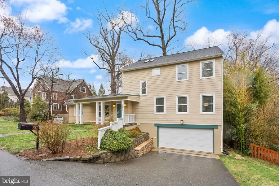 6523 79th Pl, Cabin John, MD 20818 - #3