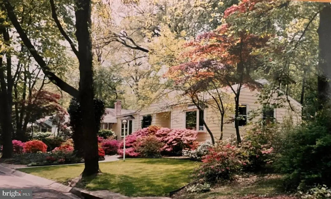 10710 Bentley Ln, Kensington, MD 20895 - #1