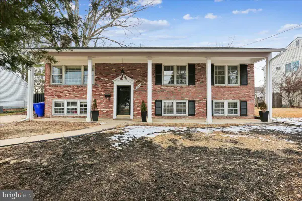 11712 Seven Locks Rd, POTOMAC, MD 20854