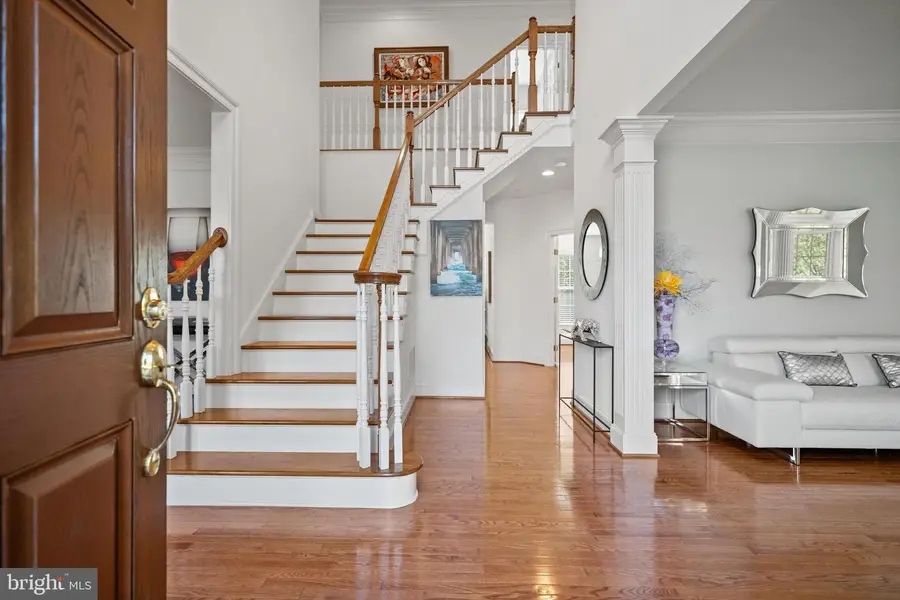 12321 Greenbriar Branch Dr, Potomac, MD 20854 - #2