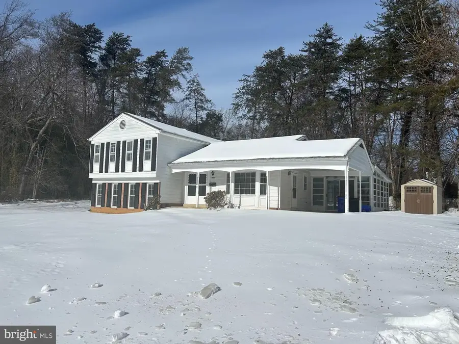 8607 Wild Olive Dr, Potomac, MD 20854 - #2