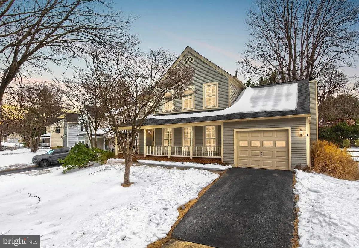 8428 Tea Rose Dr, Gaithersburg, MD 20879 - #1