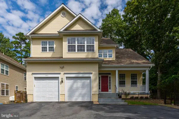 11913 Hunters Ln, ROCKVILLE, MD 20852