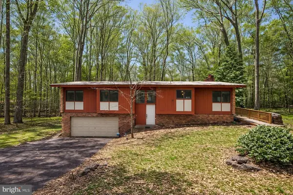 10209 Lloyd Rd, POTOMAC, MD 20854