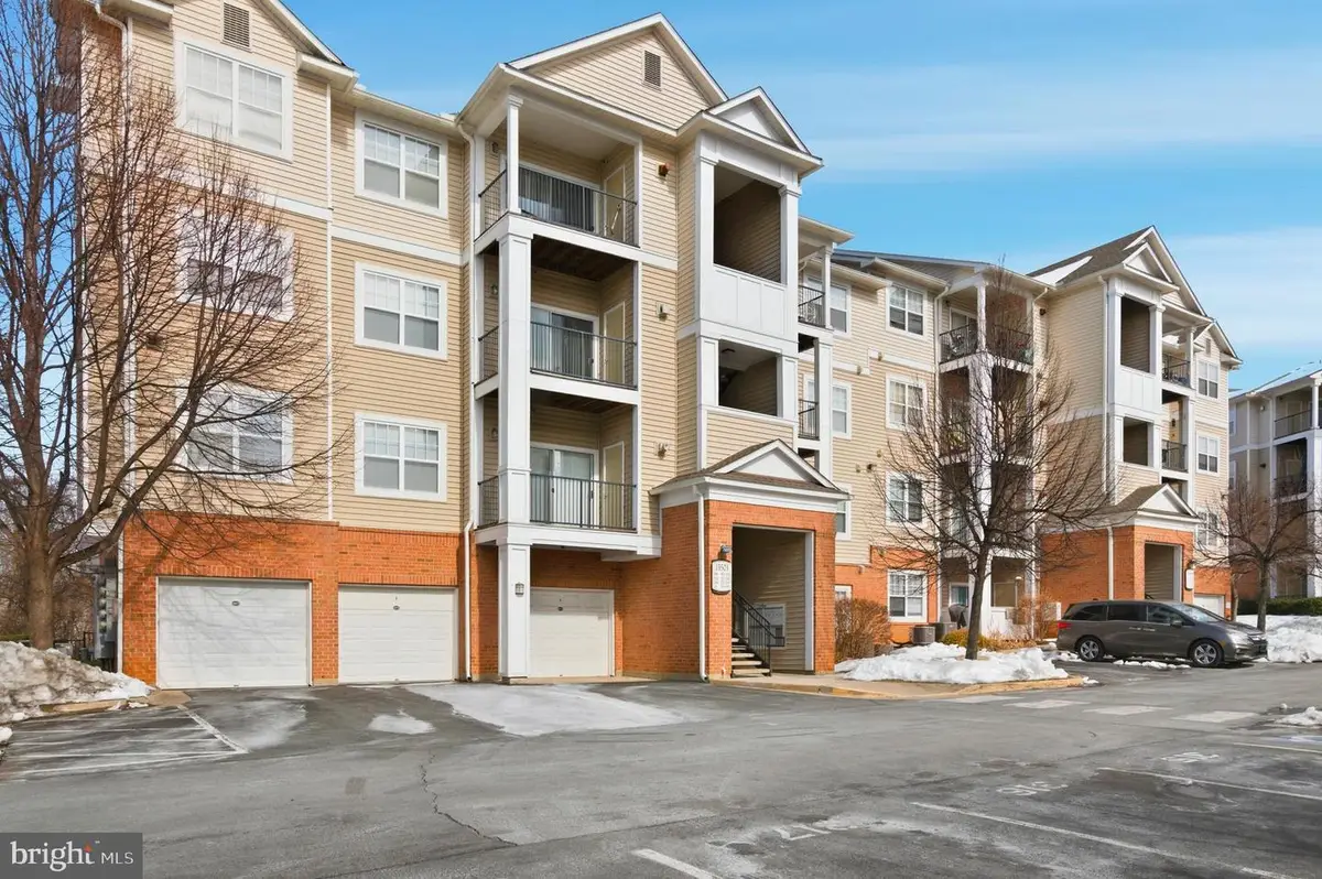 13501 Derry Glen Ct #203, Germantown, MD 20874 - #1