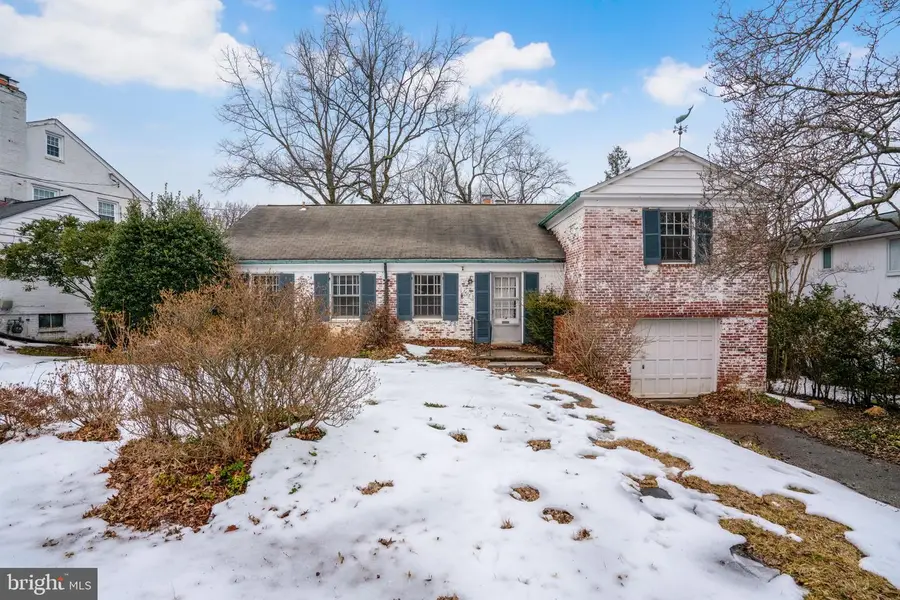 7408 Wyndale Ln, Chevy Chase, MD 20815 - #2