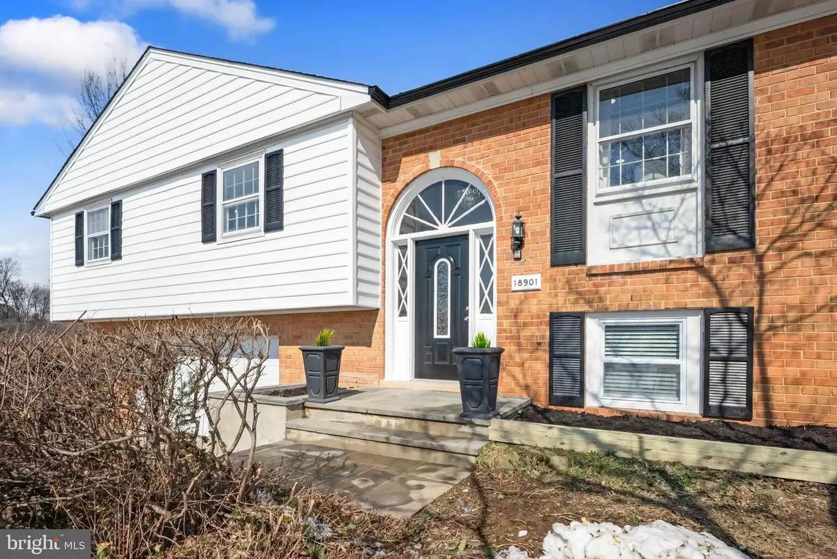 18901 Bloomfield Rd, Olney, MD 20832 - #1